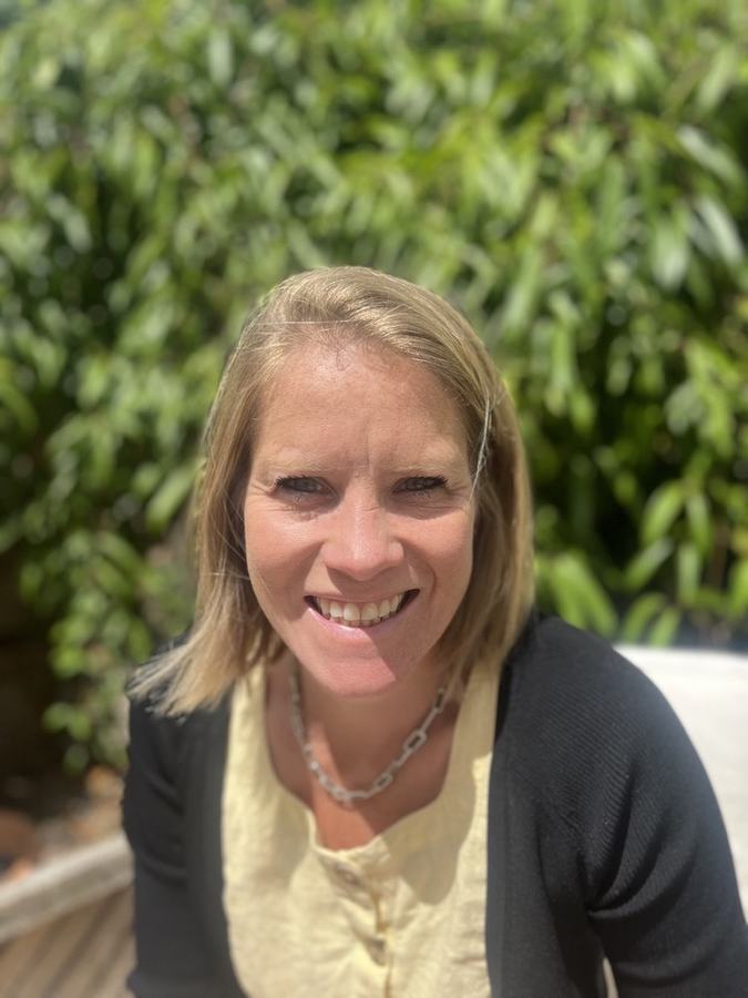 Poppy Barnes, integrative counsellor